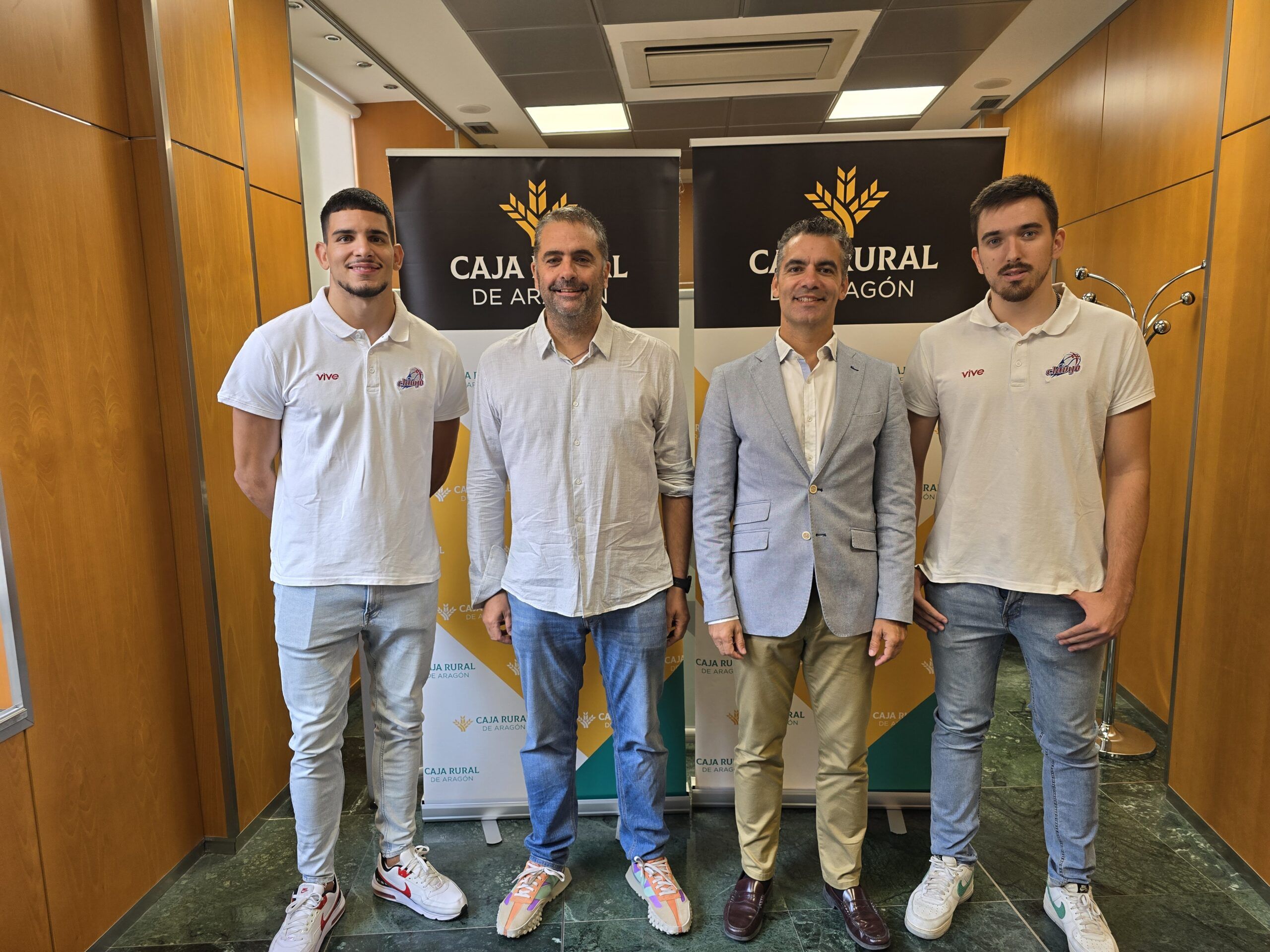 Lee más sobre el artículo Caja Rural de Aragón patrocinará al Club Baloncesto Clavijo